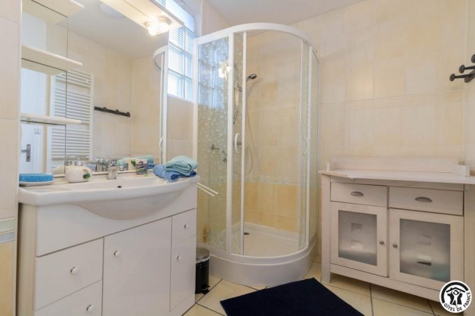 31G101500-b992d0c193094925938743f76cc0ef7b