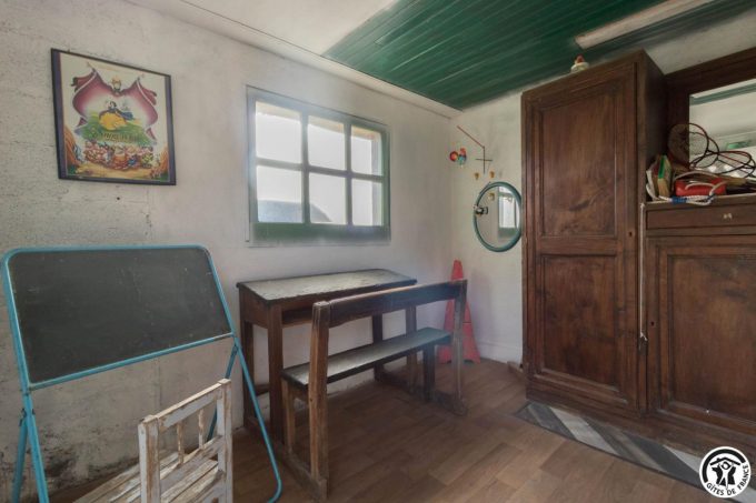 31G101500-bd3dcf3ec2c548279161df630f26fcd2