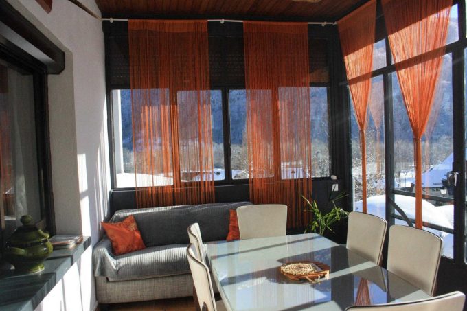 31G101500-ef474a311c1a42358345851a849b8f3b