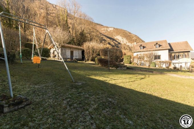 31G101500-fa24bd8c9a844192ba998d4882751512