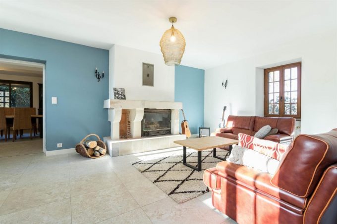 31G101501-186ef744f47b45a7b6b05cf8021074b9