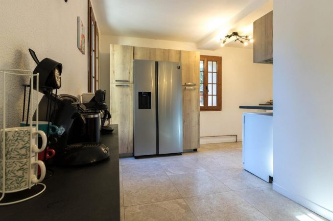 31G101501-c73d0f195de04c158e93143f2ed19462