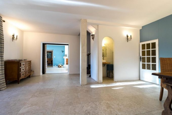 31G101501-de271e2d50dd4179a7eb965d970d9f2a