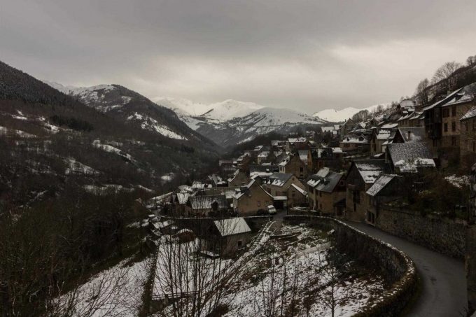 31G101504-9d901157538e4021be58fda679cbafce