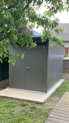 31G101505-74ef31b2ad6149749c57c2319e9bab20