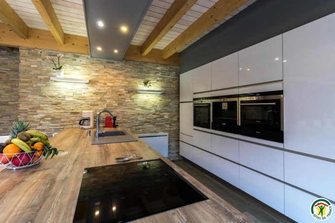 31G101505-84957ff9682a45fdbbd8d6b6820496f2