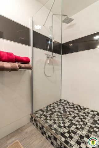 31G101505-a2979ef7f1ac445db3005d6e73b152d8
