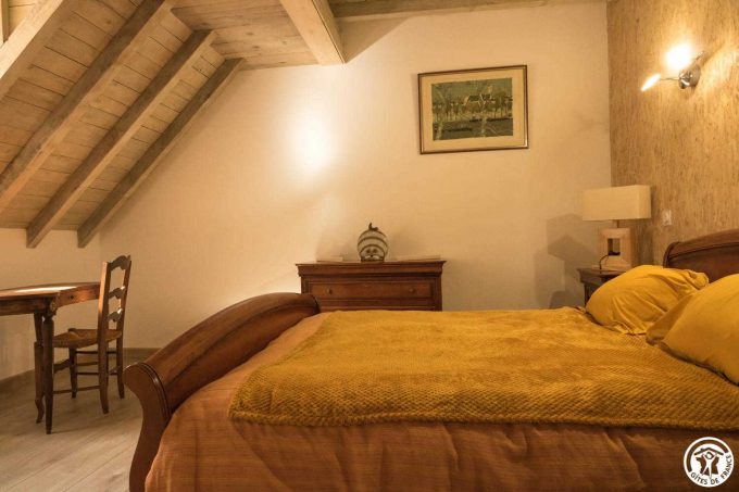 31G101509-37006267f60c4f929a23089752784297