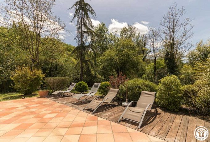 31G101515-27eac523f44f4bee8ba8404694c9e47c