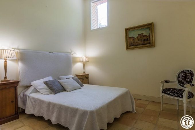 31G101515-4b0bc6d5a25f46559afd3ea12aee0e38