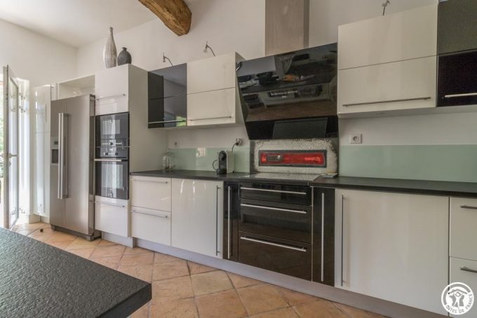 31G101515-5e1fa6052f52477eaa478b88c1ac2df7