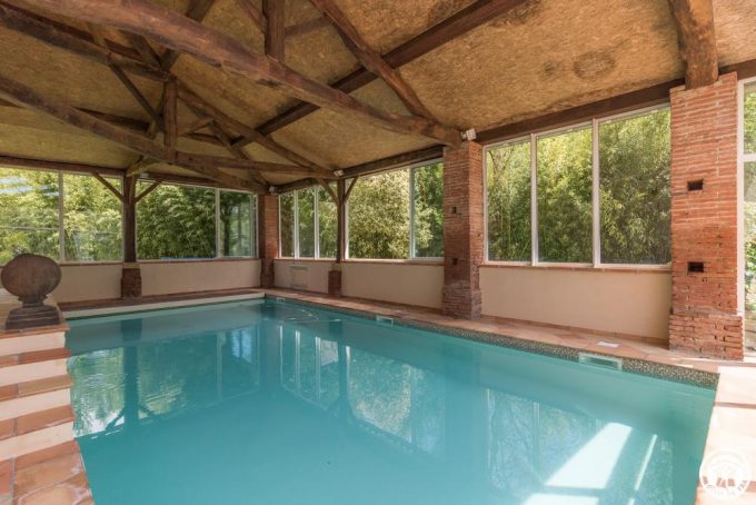 31G101515-9fd518b3859f4063bbfbecff413b6a12