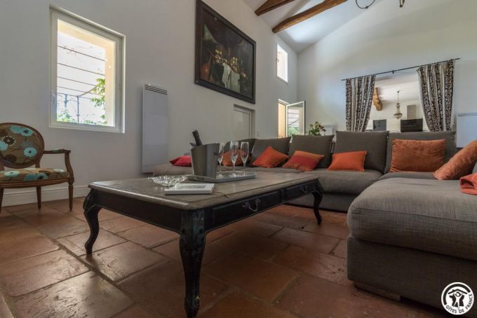 31G101515-e3589d6b708642aab9add97077ce04eb