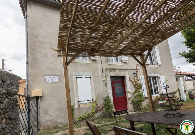 31G101527-5d46db83d9c84ac4b3335cd1a9c4c936