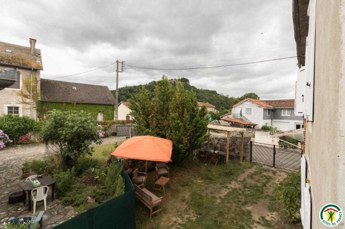 31G101527-9e02be05614e4e9c9bb2f95f7e39854b