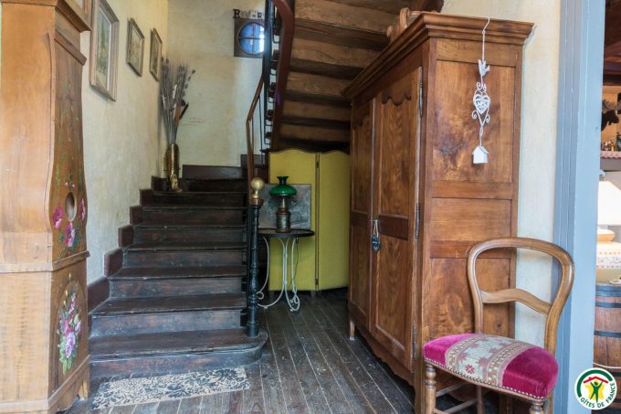 31G101527-f60157d8cb9e42ff8f712608db74c8ea