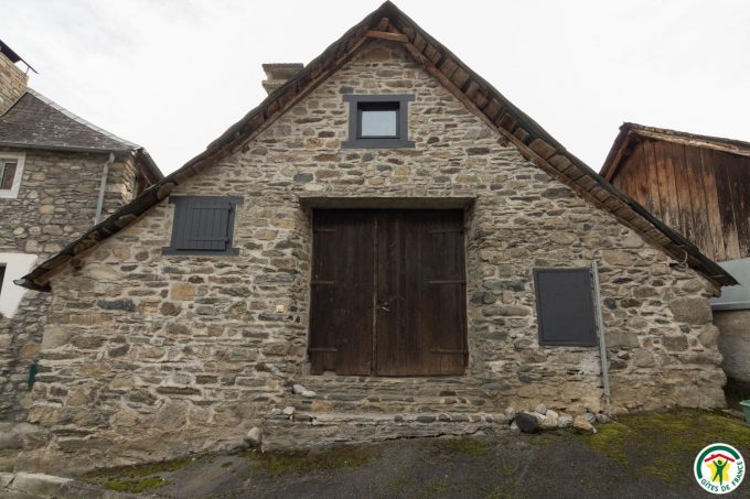 31G101540-400c0563c3704c7fa4d18da0714f08a2