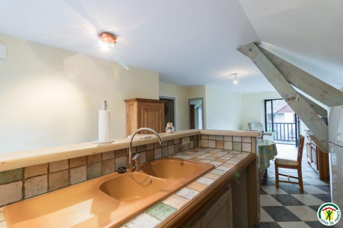 31G101540-922316f4c88f4f48927aadc1f7fd3a8f