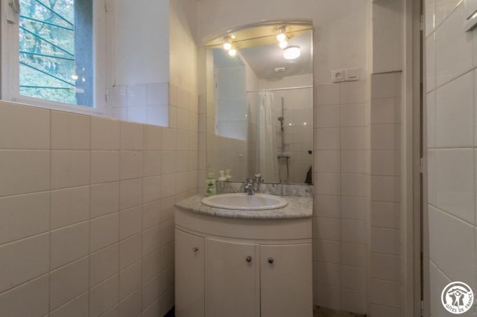 31G101543-064083444201450ca315963bb90b6862