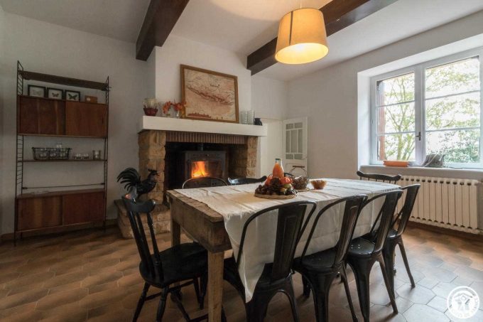 31G101543-8573186e452540f28c1912693125124d