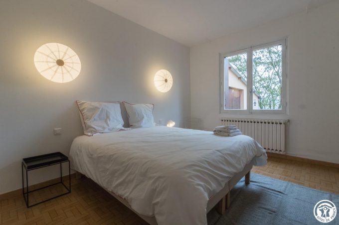 31G101543-9fbbf47ec4714fdca54e75f12677135d