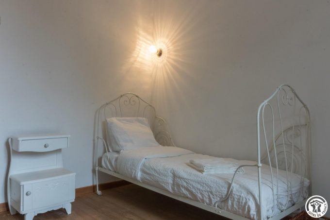 31G101543-ffd4f6cf84df4d7aa0ae663852860888