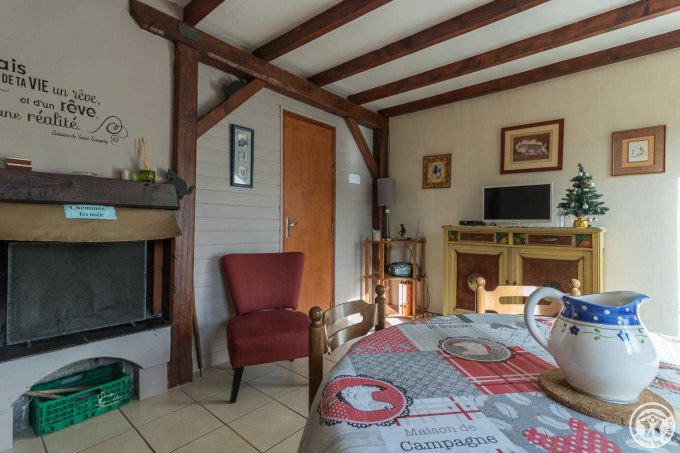 31G101553-1113dd2bc0c84866b550b487d85774c8