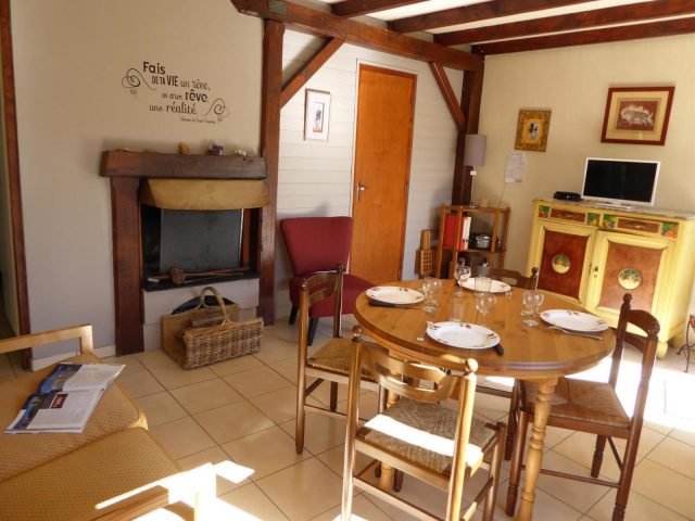 31G101553-15e2fc6ec3b3479cb794bcabc0a6fbec