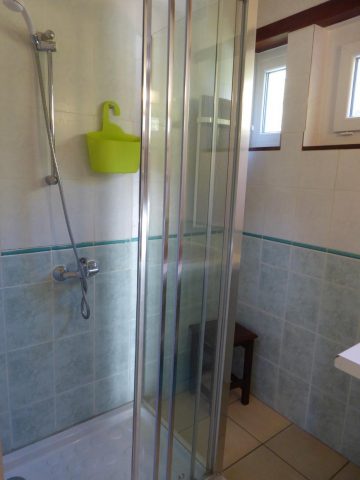 31G101553-341155f7f36d4372a8efba1302ff90c5