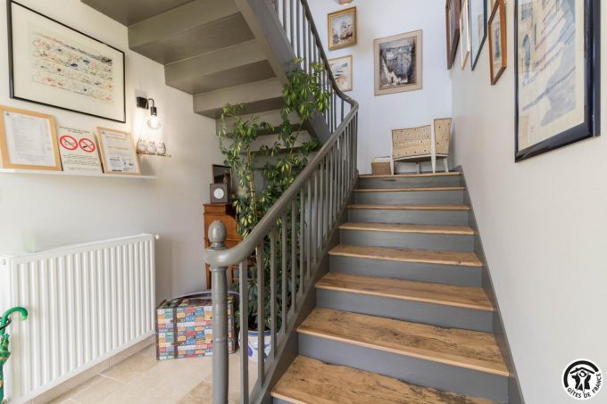 31G101569-1d788a349688467b9a89e280ff550ed1