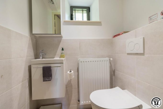 31G101569-3c998ccc489d43fdbf7f01118b1570cc