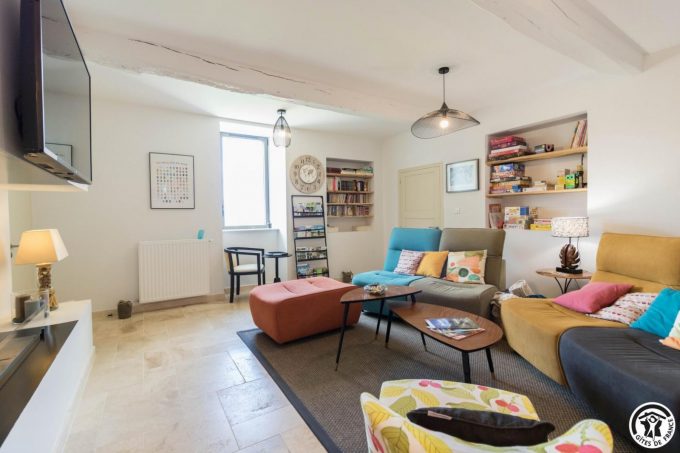 31G101569-45f2847313b8410f83c3dc47fa154235