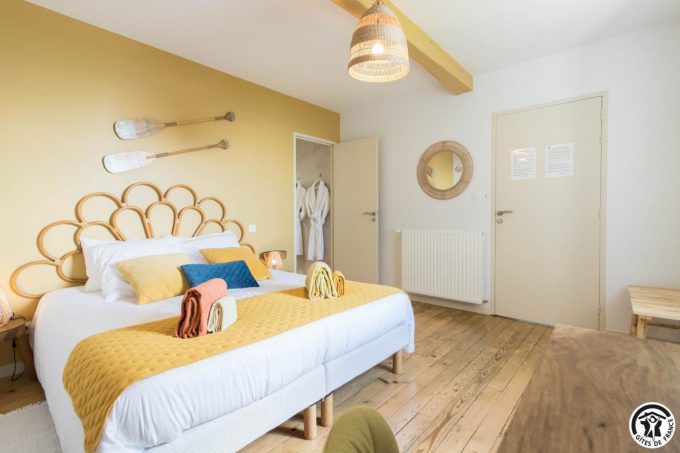 31G101569-588329c04bfc4dd19090218a3415019c