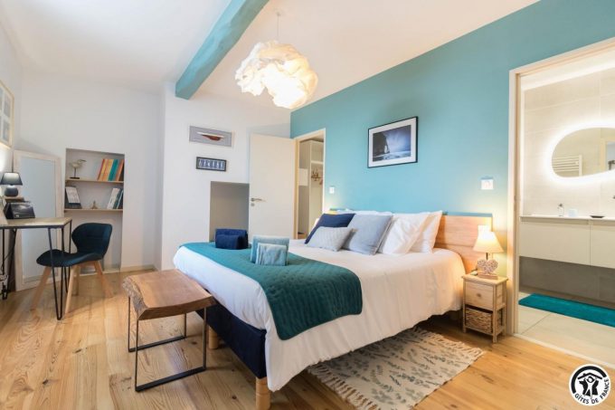 31G101569-612dc0ea84e646ae86f52a09261a65ef