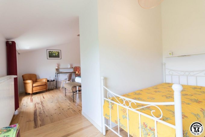 31G101569-8c8287ecadd14f6e89b4754db9954ad7