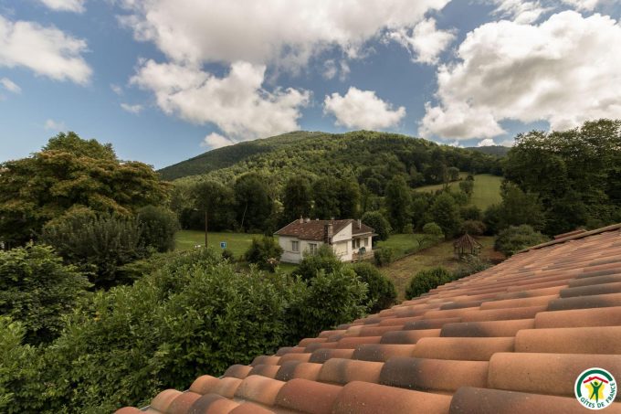 31G101580-38dffb5cfb4a4d3f80790169008cff75