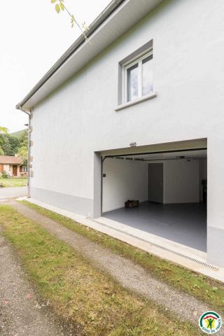 31G101580-4eb7b4c22ce54733aeb9b27ff2af31b5