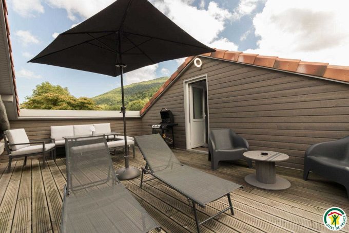 31G101580-8c3a5f2c41874518bef53ceac7fd4c45