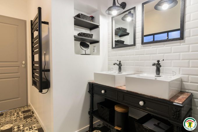 31G101580-91acb381ee3542849d23aa1b2c8e4dd7