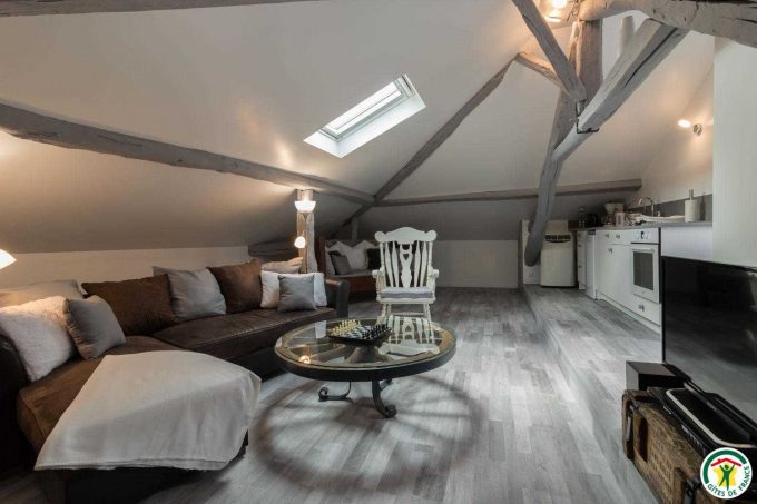 31G101580-b824275d48784110ae2f855f8f04241a