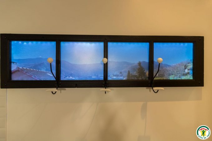 31G101580-ea3b67dcf85c4c029552c25851539f1d