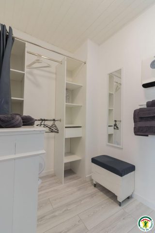 31G101580-ffc2a55d0b3f44cba067b90cda9de878