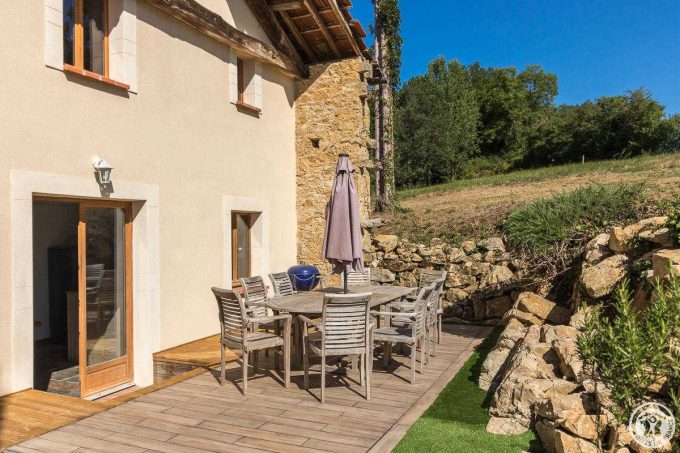 31G101586-4a0836e66b864383bd5afcf049397599