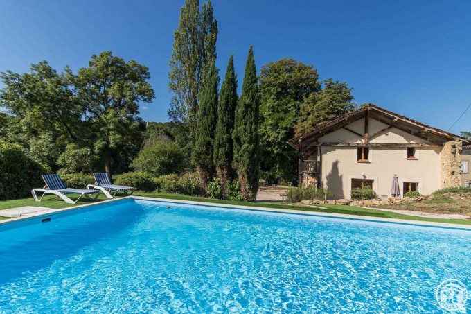 31G101586-5c935548e6514af199ba4ba3c0400f8c