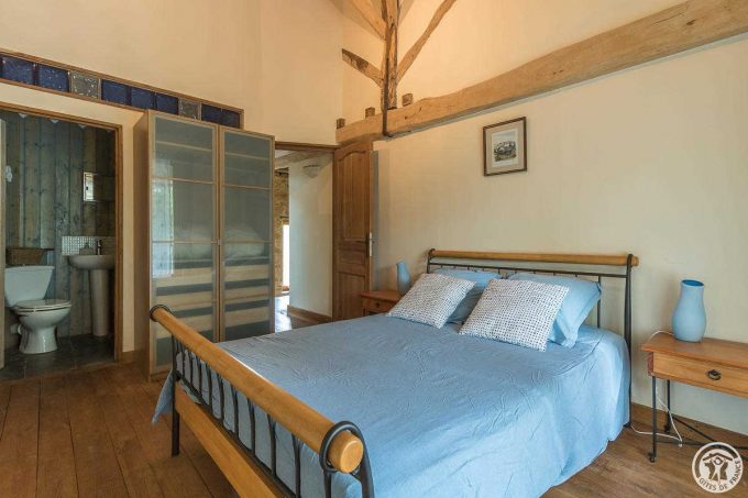 31G101586-7a57dfa08f7f4d758e95361e6773af72