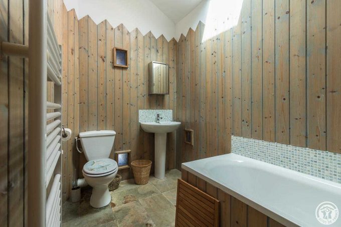 31G101586-a5c60e476caf492589a342db4766f7f7