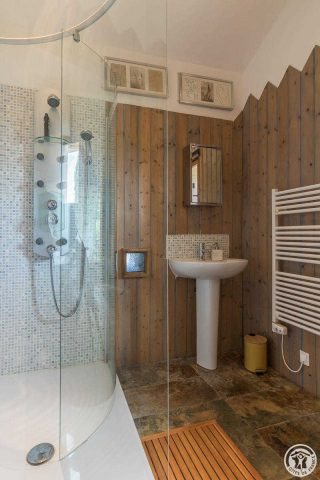 31G101586-eec16ea4013d458da7b972ab1199c736