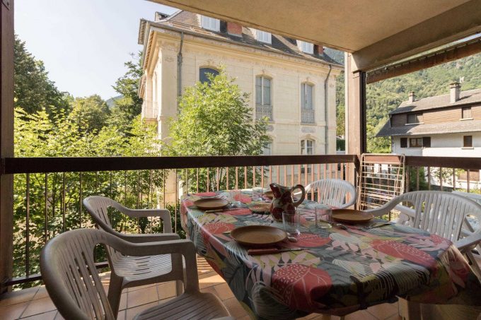 31G101588-12c767ea0e664d07aabef775b4898875