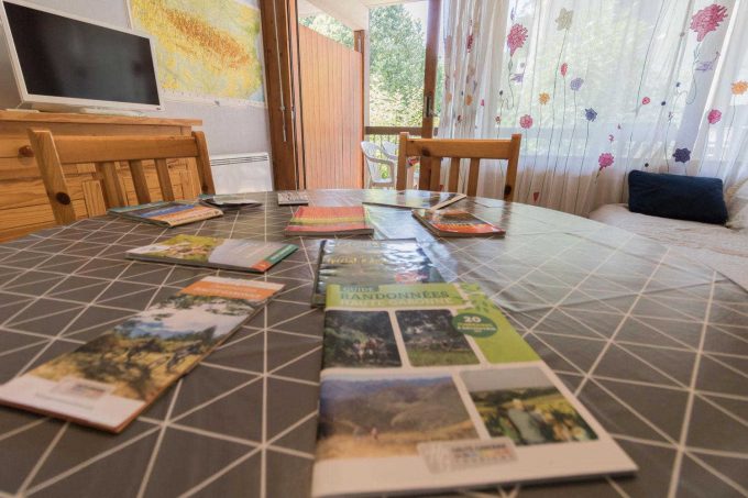 31G101588-2427abf83cf04163aa3a6014b67de558