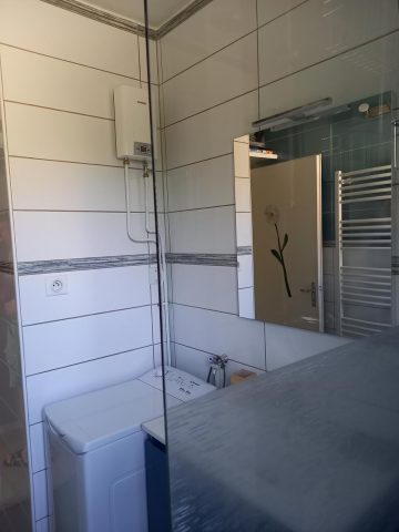 31G101588-4ed80d27c211465eb369b3dca59d8817